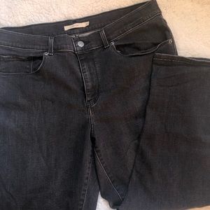 Levi’s cropped jeans
